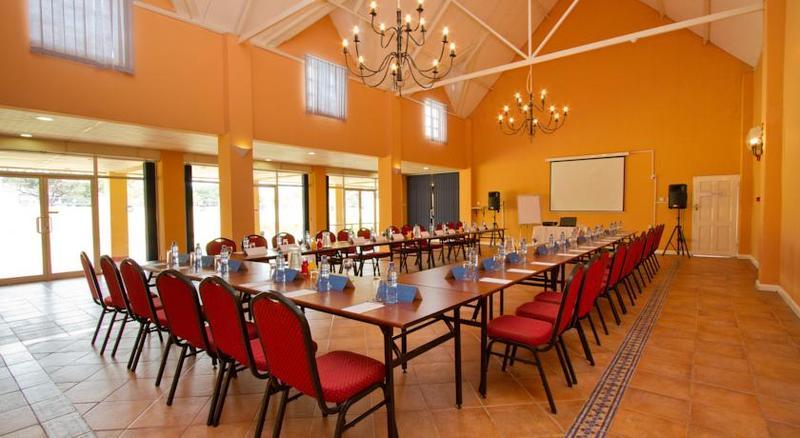 Protea Hotel By Marriott Chingola Exterior photo