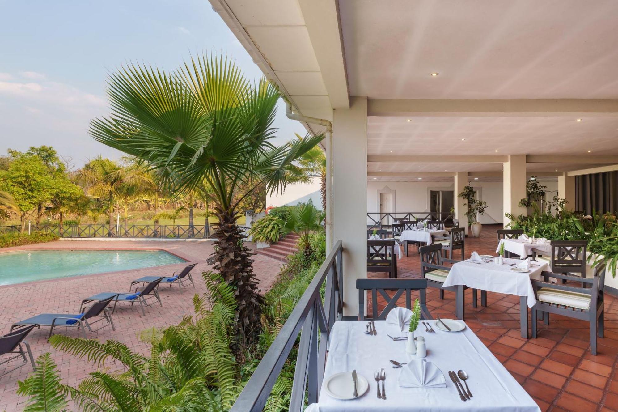 Protea Hotel By Marriott Chingola Exterior photo