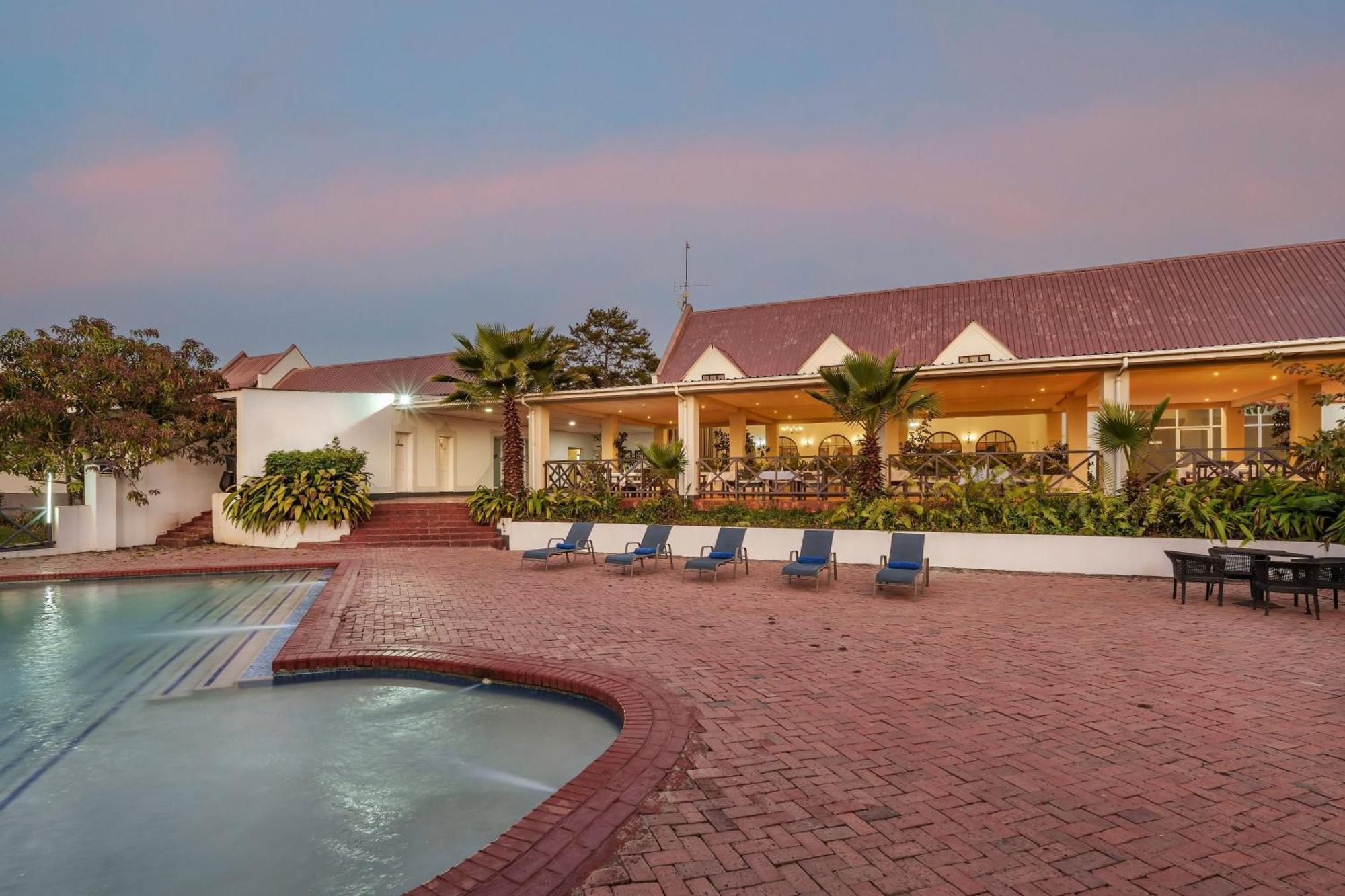 Protea Hotel By Marriott Chingola Exterior photo