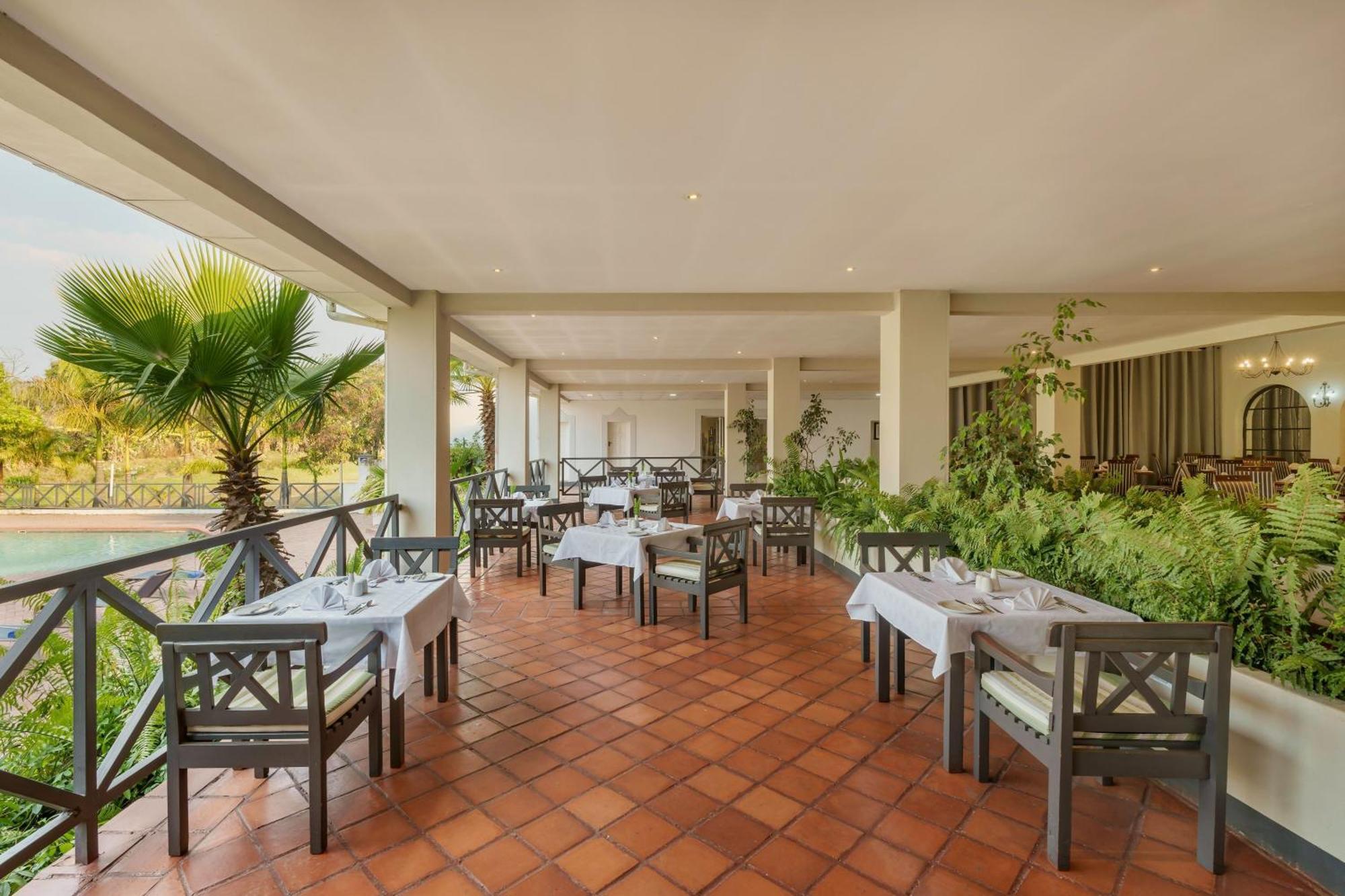 Protea Hotel By Marriott Chingola Exterior photo